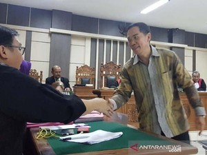 Eks Kasi Pidsus Kejari Semarang Disebut Terima USD 10 Ribu dari Pengacara