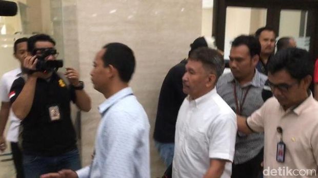 Bareskrim Polri Limpahkan Berkas dan 2 Tersangka Kasus Kondensat ke Kejagung