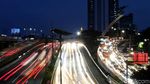 Menikmati Indahnya Cahaya Kemacetan dari Balik Lensa