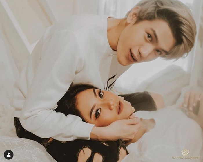 Marion Jola Marion Jola dan Julian Jacob.