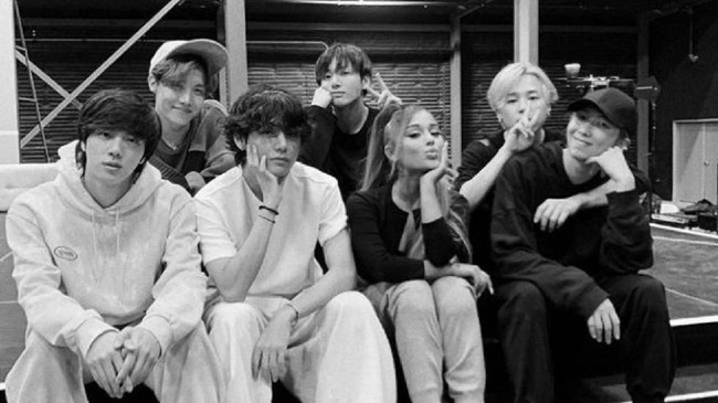 Ariana Grande Ngaku Teriak-teriak Nonton BTS