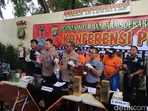 Polisi Tangkap 4 Produsen Miras Oplosan, Ada Pensiunan TNI