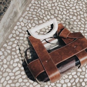 Rekomendasi 10 Brand Tas Lokal Untuk Kerja Hingga Pesta Rekomendasi 10 Brand Tas Lokal Untuk Kerja Hingga Pesta
