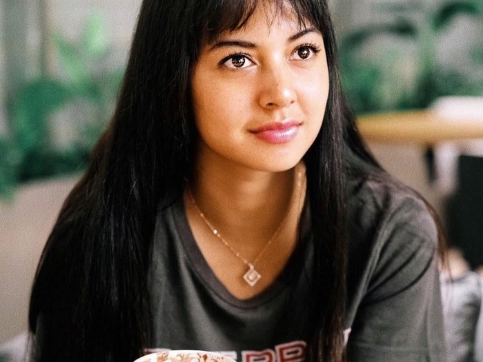 video call halu jadi hiburan aurelie moeremans saat video call halu jadi hiburan aurelie moeremans saat
