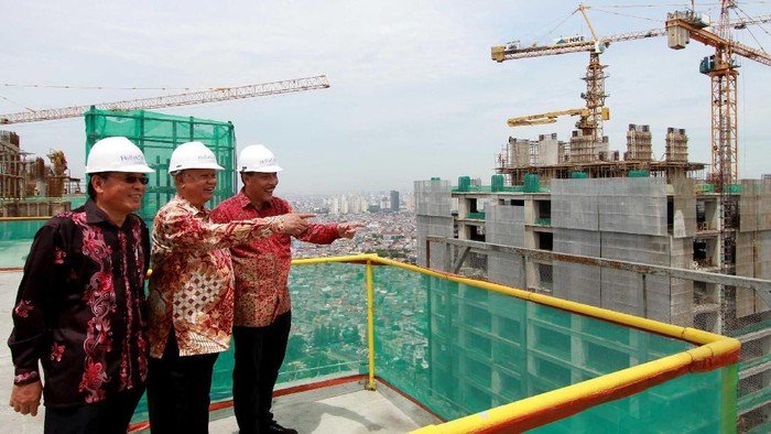 PT Lippo Karawaci Tbk, pengembang properti terintegrasi dan terbesar di Indonesia resmi melaksanaan penutupan atap (topping off) Holland Village Jakarta Apartment.