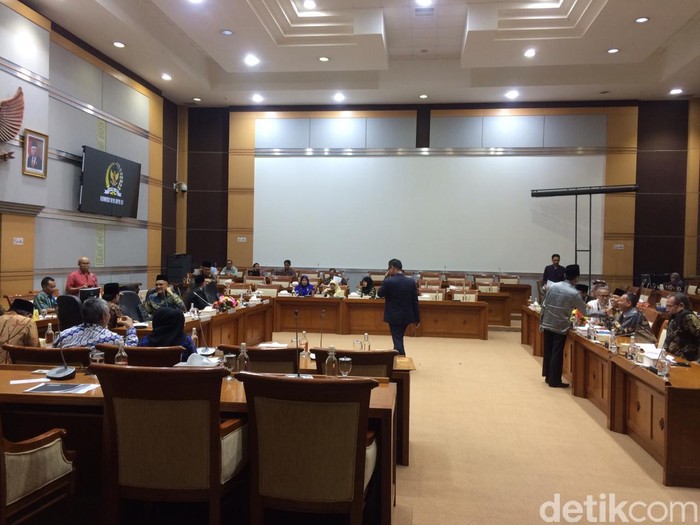 Foto persiapan rapat membahas biaya haji 2020