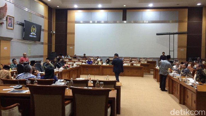 Foto persiapan rapat membahas biaya haji 2020