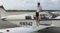 Wisatawan China menginginkan penerbangan yang menantang seperti film Top Gun. Mereka ingin terbang cepat dan kecewa karena pesawat baling-baling yang digunakan Frenay dalam penerbangan ini hanya berkecepatan 209 kpj dibanding F-14 yang bisa melesat hampir 2.900 kpj (Foto: CNN)
