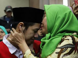 Terselip Bahagia di Tengah Vonis Bersalah Lutfi Pembawa Bendera