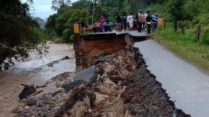 Banjir di Tapanuli Tengah.
