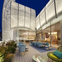 Le Cafe V dan Sugalabo V akan menyajikan makanan hasi kreasi chef ternama Yosuke Suga. Dia merupakan anak didik Joel Robuchon, chef peraih 32 bintang Michelin. Pembukaan dua tempat makan ini menandai pertamakalinya Louis Vuitton berekspansi ke dunia kuliner. Foto: Dok. Louis Vuitton