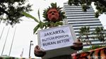 Walhi Demo Kantor Anies Gara-gara Revitalisasi Monas