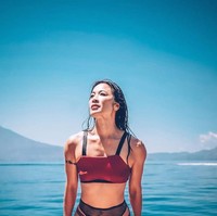 Sebagai penari tiang dan instruktur profesional, Natasha pun membuka kelas yang diikuti oleh berbagai wanita tanpa batasan usia. Melalui pengajaran bentuk seni emotif, Natasha membantu memberdayakan wanita yang datang dari semua lapisan masyarakat Foto: Instagram