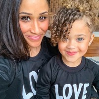 Seperti banyak ibu, Akeisha Land ingin mengunggah foto-foto anaknya yang menggemaskan. Karena itu, beberapa waktu lalu Akeisha membuat Instagram khusus untuk anaknya Greyson. Tapi menariknya, Akeisha justru menarik perhatian orang-orang karena kemiripannya dengan Meghan Markle. Foto: Instagram @greyson_land