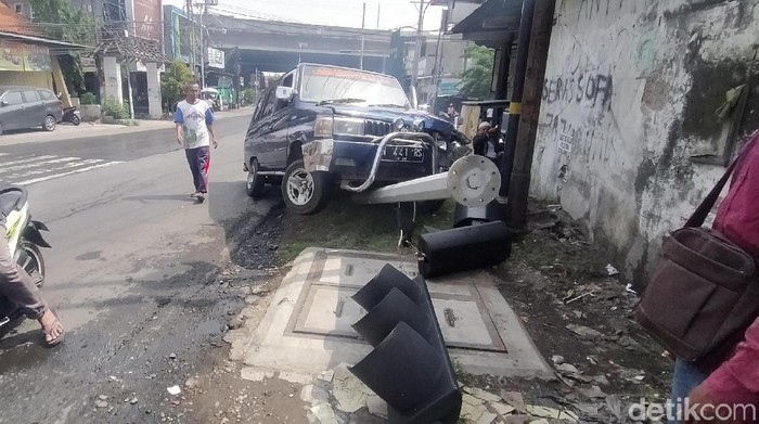 kecelakaan di surabaya