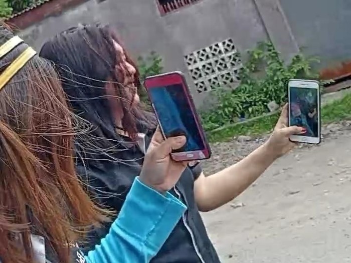 SPG di Makassar kehilangan HP karena dijambret saat update story WA di pinggir jalan (Dok. Istimewa)