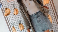 Menurut Olivia Jansen, perannya sebagai Fitri sangat menguras emosi. Untungnya ia menjalani pola makan yang sehat agar tubuhnya terus berenergi. Seperti pada momen ini, ia belanja buah pisang untuk menu sarapannya. Foto: Instagram @oliviajansen
