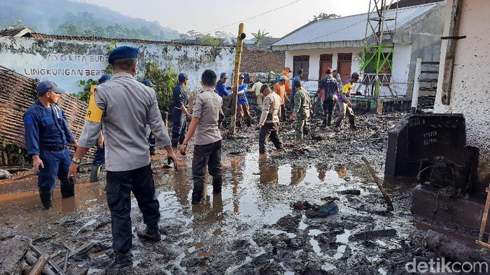 banjir terjang dua desa di bondowoso