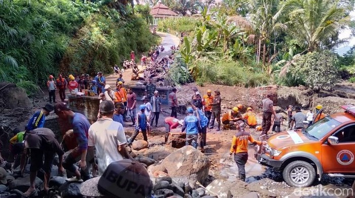 Banjir Lereng Gunung Kawi Rusak 8 Hektare Sawah dan Hanyutkan 14 Ekor Babi