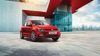 Mobil terlaris Eropa berikutnya masih bergaya city car, Volkswagen Polo. Mobil ini terjual sebanyak 17.343 unit pada Juli 2021. Foto: Pool