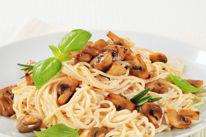 spaghetti tumis jamur spaghetti tumis jamur