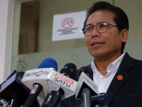 Jubir Presiden, Fadjroel Rachman