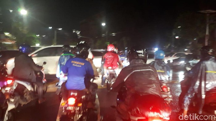 banjir di surabaya