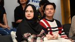 So Sweet! Saat Cut Meyriska Membenarkan Rambut Roger Danuarta