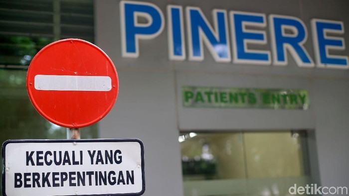 RSUP Persahabatan Siapkan Ruangan Khusus Pasien Virus Corona RSUP Persahabatan jadi salah satu rumah sakit yang disiapkan untuk tangani pasien terinfeksi virus corona. Ruangan khusus pun disiapkan di rumah sakit tersebut.