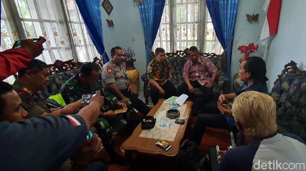 King of The King Sukabumi Bahas Green Hilton dan Sebut Jokowi-Sri Mulyani