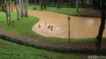 Keseruan Anak-anak Berenang di Waterpark Taman Langsat