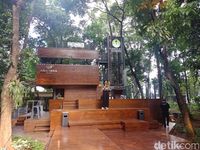 Arborea Cafe menjadi magnet pengunjung Arboretum.
