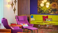 Ruang tunggu di Zed Hotel
