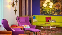 Semenjak promo ini diluncurkan semenjak tanggal 14 Januari lalu, hotel telah menerima beragam ktitikan tajam. Ada yang mengatakan bahwa promo ini memalukan dan menjijikan. Ada juga yang mnuduh bahwa pihak hotel melakukan deskrimiasi terhadap orang-orang yang tidak ingin memilki anak (Zed Hotel)