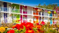Hotel Zed yang berada di Kelowna, Kanada. Hotel ini ini menghadirkan konsep Valentine dengan paket romantis untuk siapapun yang ingin punya anak (Zed Hotel)