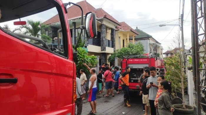 Kebakaran rumah WNA di Denpasar (Instagram @bpbd_kota_denpasar)