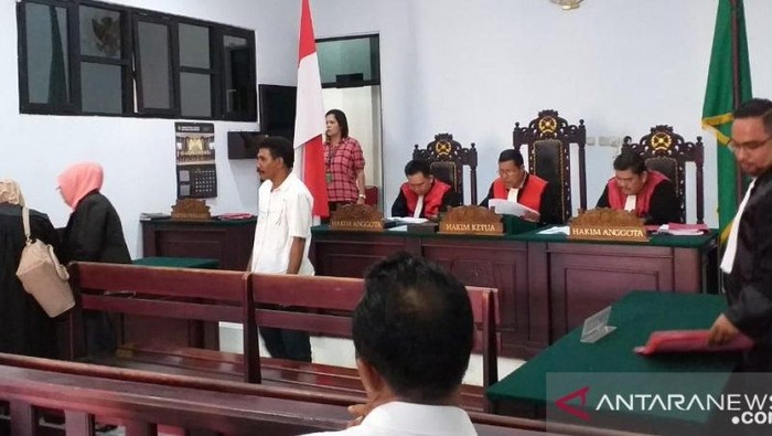 Ayah perkosa 2 anak kandung