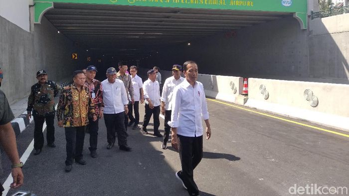 https://awsimages.detik.net.id/community/media/visual/2020/01/31/d5165c0c-2b33-4db4-ba90-f2248625903f_169.jpeg?w=700&q=80 https://awsimages.detik.net.id/community/media/visual/2020/01/31/d5165c0c-2b33-4db4-ba90-f2248625903f_169.jpeg?w=700&q=80