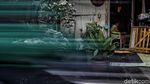 Antisipasi Banjir, Lumpur di Selokan Gunung Sahari Dibersihkan