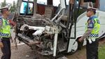 Alami Kecelakaan, Sopir Bus Rombongan Kiai NU Jatim Dioperasi