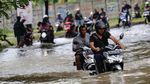 Diguyur Hujan Sejak Kemarin, Tangerang Terendam Banjir
