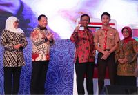 Cetak Dokumen Kependudukan di Surabaya Kini Tak Sampai 3 Menit