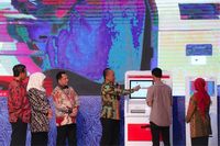 Cetak Dokumen Kependudukan di Surabaya Kini Tak Sampai 3 Menit