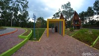 Pemkot Banjar selama ini terus menata area Situ Leutik. Ada harapan kawasan itu bisa menjadi destinasi wisata alam bagi masyarakat. Pada momentum tertentu, kerap digelar acara yang melibatkan masyarakat banyak di wilayah itu. Seperti jalan sehat, outbound atau acara perlombaan.