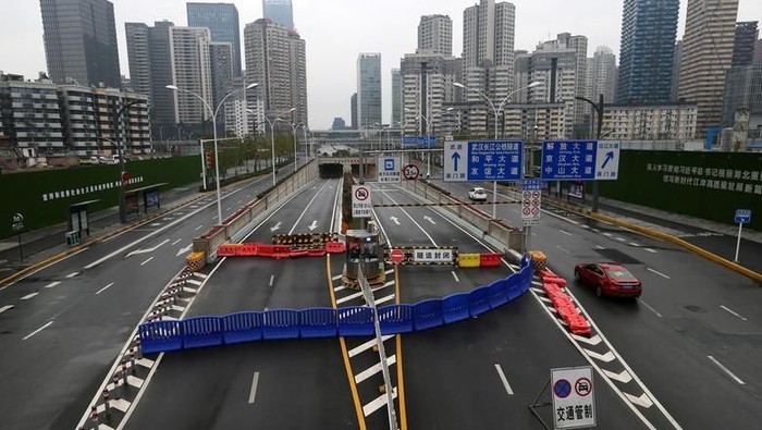 Gedung hingga Jembatan di Wuhan Bersuara Lawan Virus Corona