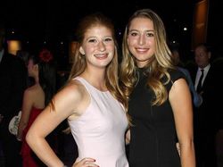 Eve Jobs, Sahabat Jennifer Gates yang Cantik Menawan