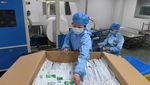 Corona Bikin Masker di China Laris Manis