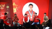 Dan pada saat yang sama mengajak semua untuk hidup bersama dengan saling menghormati.