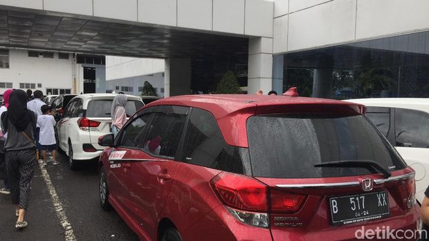Uji irit Honda Mobilio