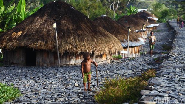 Keberadaan rumah adat khas Papua tepatnya di Puncak Jaya terus dilestarikan. Hal itu dilakukan sebagai upaya menjaga budaya masyarakat setempat.